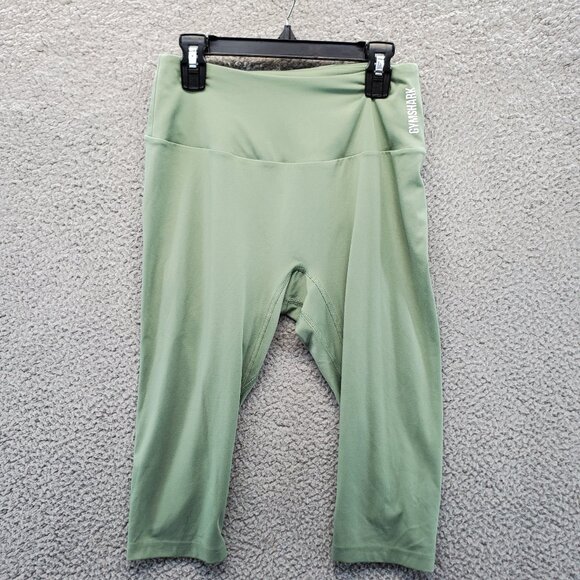 Gymshark Pants - GymShark Capri leggings workout pants Medium compression pants knee leng…